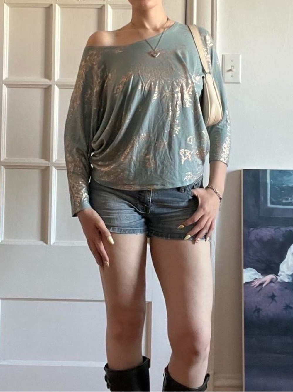 Size Medium Kim & Cami Batwing Top